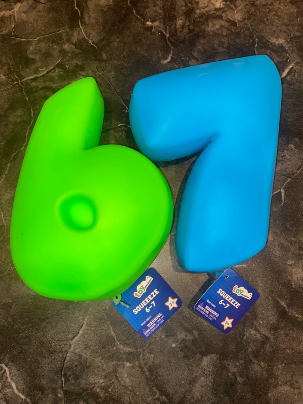VIRAL Squeeeze 6-7 Jumbo Non-toxic Squish